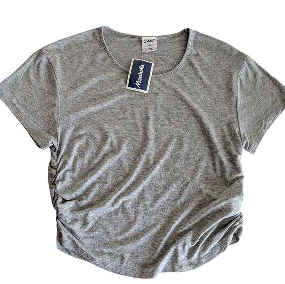 Set Of Athletic Top And Leggings Size Large - Picture 4 of 15